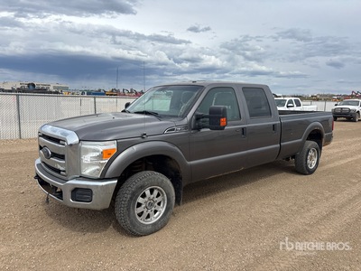 2013 Ford F-350 XLT 4x4 Crew Cab Ute