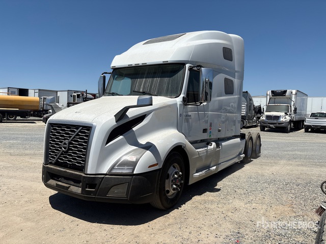 2019 Volvo VNL760 6x4 T/A Sleeper Truck Tractor