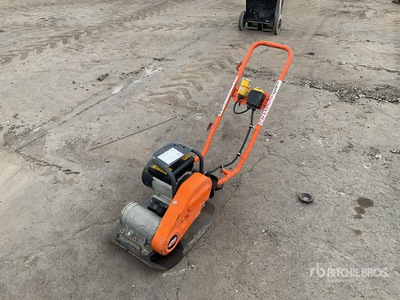 2016 Belle LCE4001 Plancha compactadora