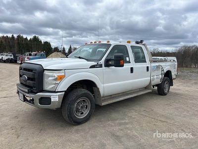 2015 Ford F-350 XL 4x4 Crew Cab Pickup