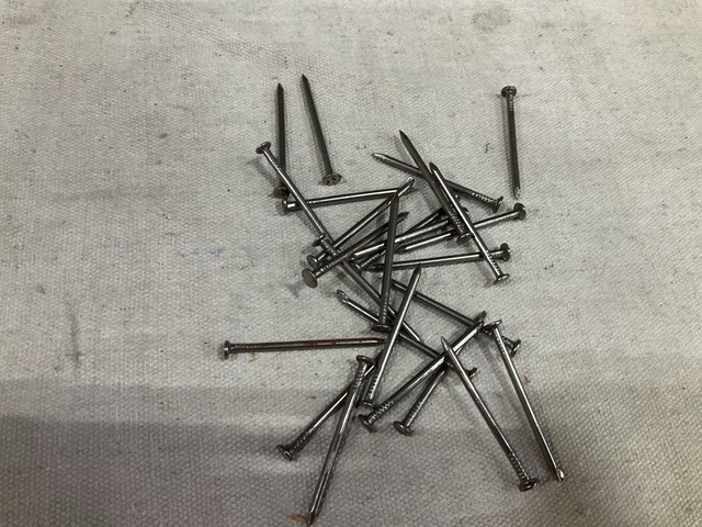 (638) lbs of Nails