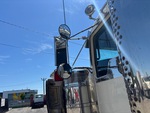 Cab with Mirrors
