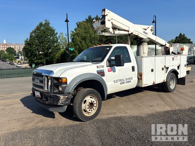 Versalift on 2008 Ford F-450 XL 4x2 Bucket Truck