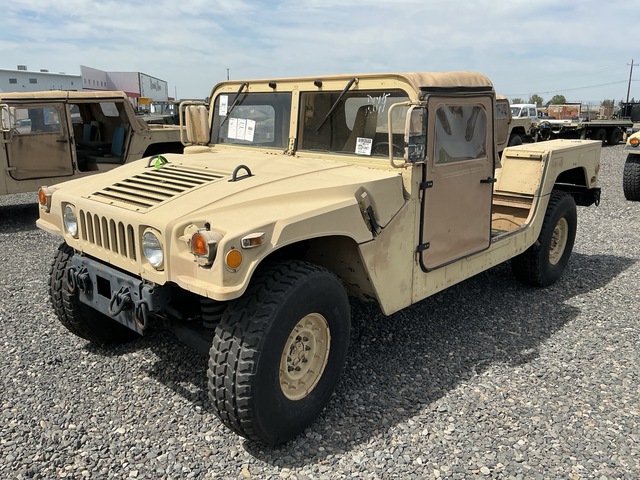 2000 AM General M1097A2 HMMWV 2 Door Soft Top w/Truck Body