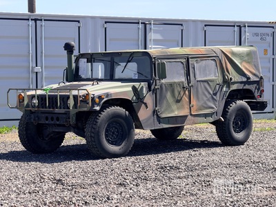 1985 AM General M1097R1 HMMWV 4 Door Soft Top w/Truck Body