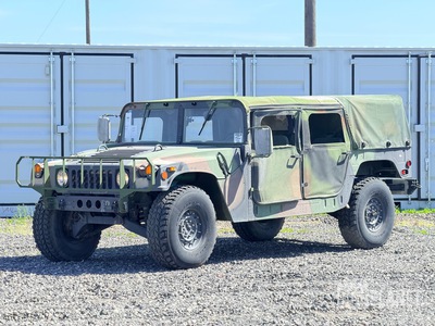 2007 AM General M1097R1 HMMWV 4 Door Soft Top w/Truck Body