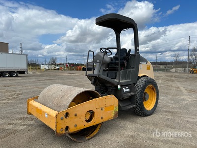 Volvo SD45 Smooth Drum Compactor
