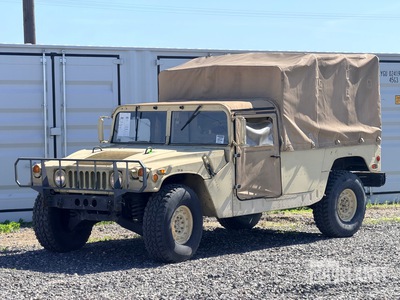 1993 AM General M1097 HMMWV 2 Door Soft Top w/Truck Body
