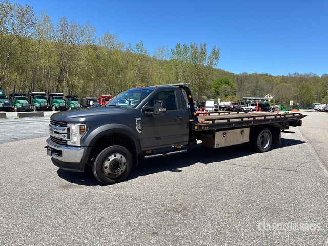 2019 Ford F-550 XL 4x4 Rollback Truck