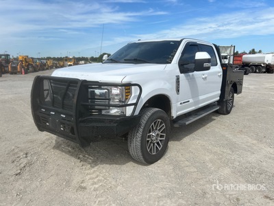 2018 Ford F-250 Lariat 4x4 Crew Cab Flatbed Truck