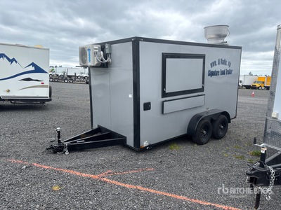 2026 Hook & Line 14 ft T/A Remorque de Restauration