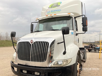 2015 International Transtar 8600 T/A Dagcabine Trekker