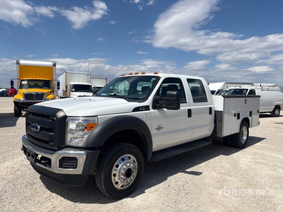 2016 Ford F-450 XL 4x2 Crew Cab Utility Truck