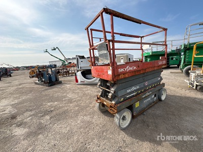 2017 Skyjack SJIII 3226 Electric Piattaforma aerea verticale