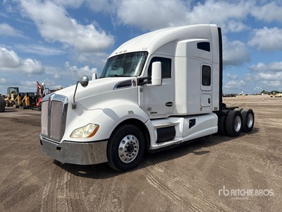 2014 Kenworth T680 6x4 T/A Slaapcabine Trekker
