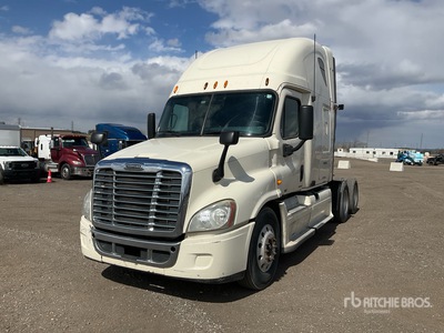 2011 Freightliner Cascadia 125 6x4 T/A Sleeper Truck Tractor