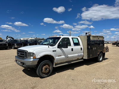 2004 Ford F-550 XL 4x4 Crew Cab Autocarro di servizio