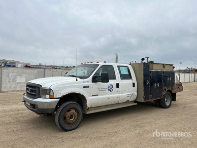 2004 Ford F-550 4x4 Crew Cab Utility Truck