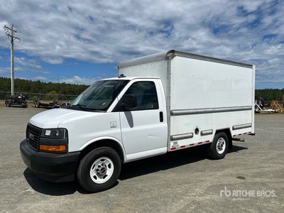 2021 GMC G3500 4x2 Van Truck
