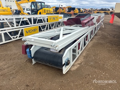 2025 Raystone RMC36-60 36 in x 60 ft Portable Stackable Conveyor (Unused)