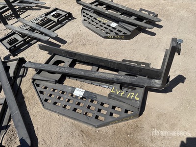 2026 GIYI GY-DHC 60 in Skid Steer Forks - Fits GIYI DHC (Unused)