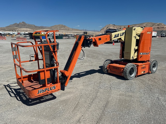 2018 JLG E300AJP 2WD Electric Articulating Boom Lift