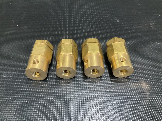 (37) Oshkosh 1697330 Manifold Valve Assemblies