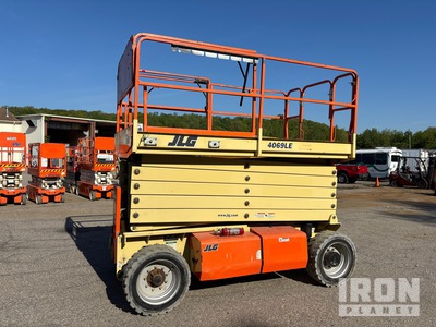 2016 JLG 4069LE Electric Scissor Lift