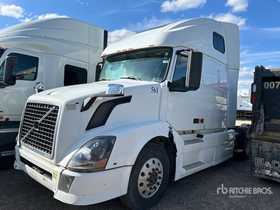 2007 Volvo 6x4 T/A Sleeper Truck Tractor