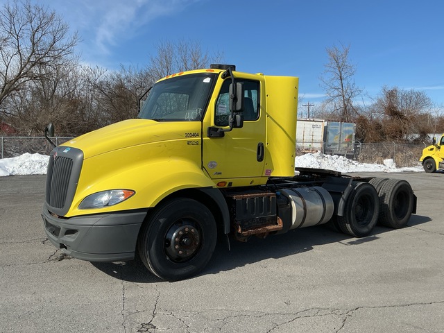 2020 International RH613 6x4 T/A Day Cab Truck Tractor 2020 International RH613 6x4 T/A Day Cab Truck Tractor