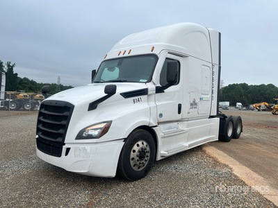2021 Freightliner Cascadia 126 6x4 T/A Sleeper Truck Tractor