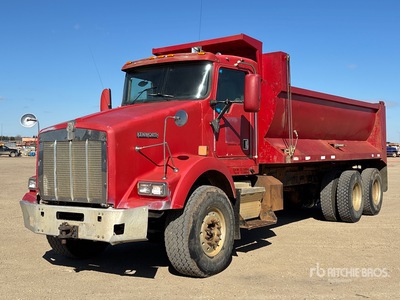 1999 Kenworth T800 6x4 T/A Dump Truck