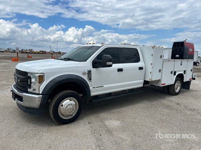 2019 Ford F-550 4x4 Crew Cab Service Truck