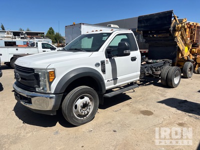 2017 Ford F-550 XL 4x2 Fahrgestell (Inoperable)