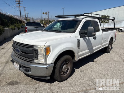2017 Ford F-250 XL 4x2 Extended Cab Pickup