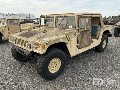 AM General M1097R1 HMMWV 4 Door Soft Top w/Truck Body