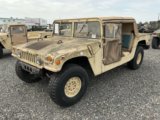 AM General M1097R1 HMMWV 4 Door Soft Top w/Truck Body