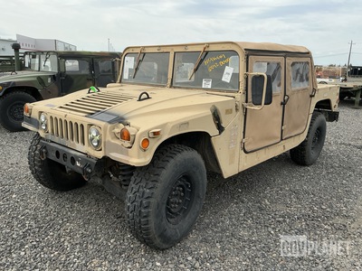 2010 AM General M1097R1 HMMWV 4 Door Soft Top w/Truck Body