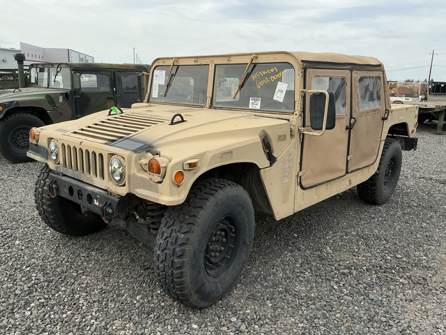 2010 AM General M1097R1 HMMWV 4 Door Soft Top w/Truck Body