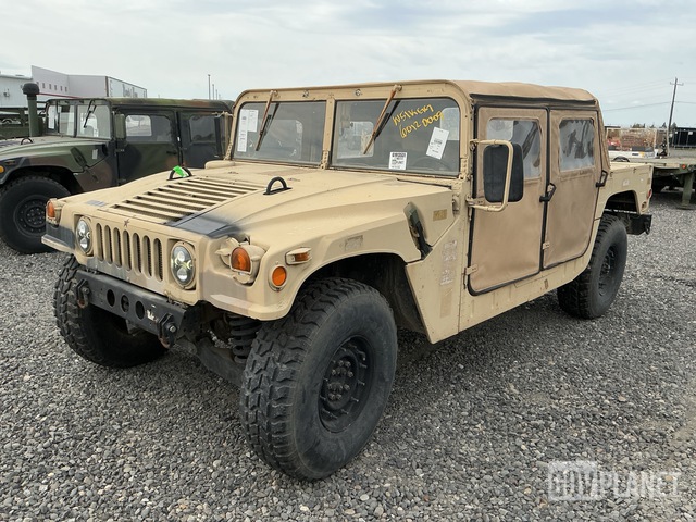 2010 AM General M1097R1 HMMWV 4 Door Soft Top w/Truck Body