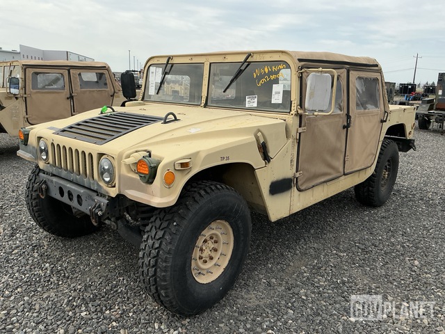AM General M1097R1 HMMWV 4 Door Soft Top w/Truck Body