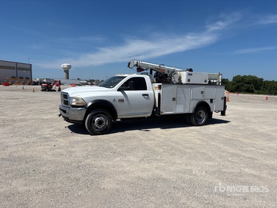 2012 Ram 5500 4x2 Camion de servicios