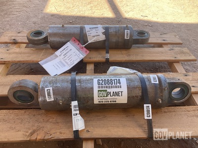 (2) DRS SW25286 Actuating Linear Cylinder Assemblies