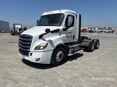 2019 Freightliner Cascadia 116 6x4 T/A Day Cab Truck Tractor