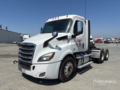 2019 Freightliner Cascadia 116 6x4 T/A Day Cab Truck Tractor