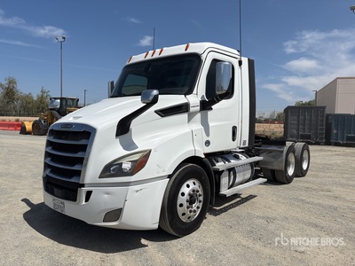 2019 Freightliner Cascadia 116 6x4 T/A Day Cab Truck Tractor