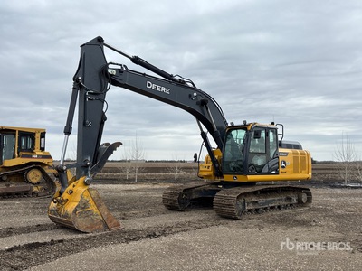 2022 John Deere 210GLC Tracked Excavator