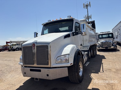 2023 Kenworth T880 14x4 Super 18 5 ejes Camión dumper