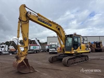 2018 Komatsu PC200-8 Tracked Excavator