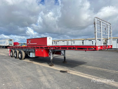 1984 Freighter 12.1 m Tri/A Remorque à plateau